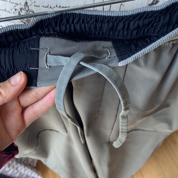 Lululemon Men’s ABC Jogger Casual Pants - Picture 7 of 9